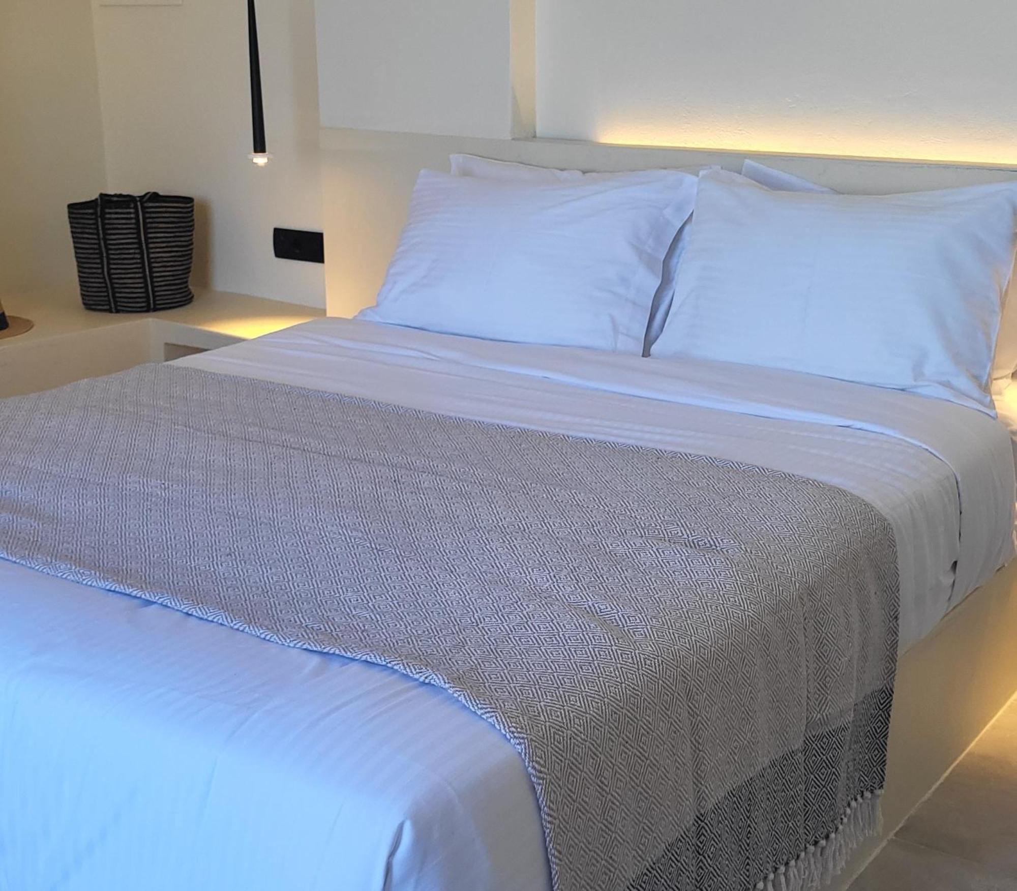 Maeva Suites Santorini Pýrgos Esterno foto