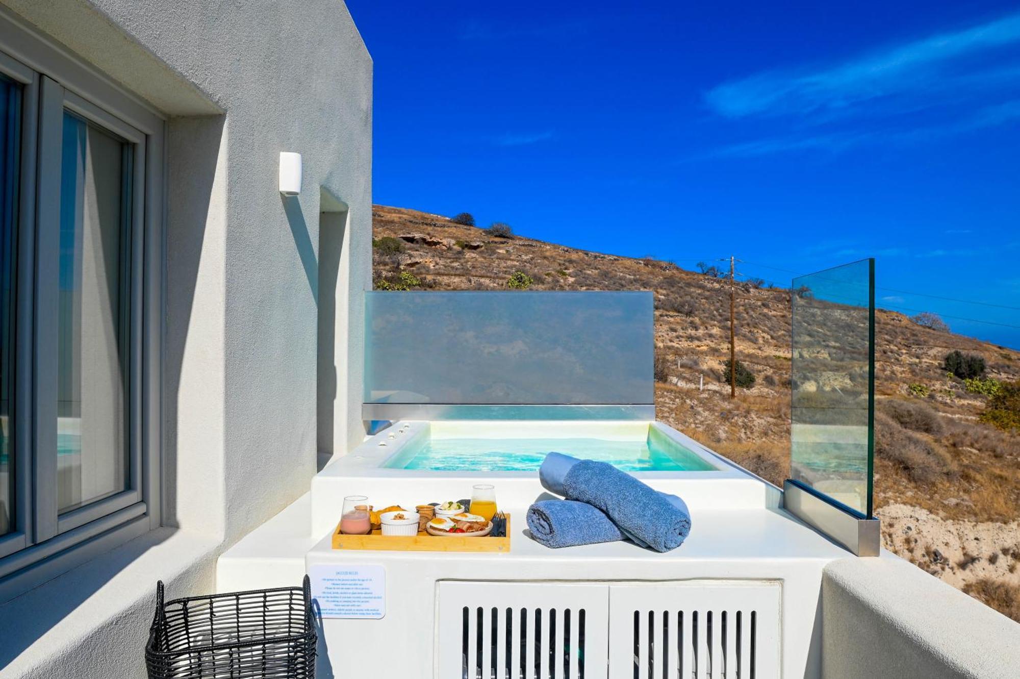 Maeva Suites Santorini Pýrgos Esterno foto